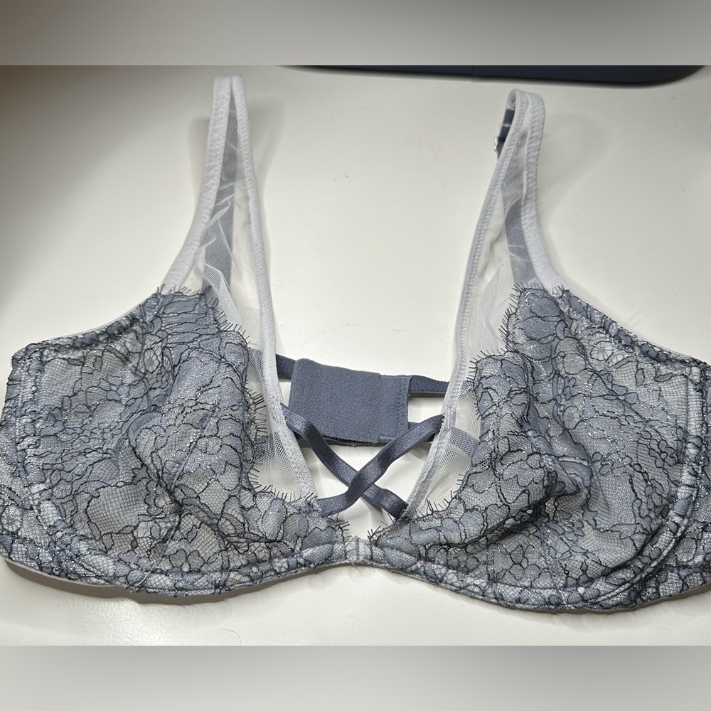 NWT Victoria’s Secret Very Sexy Bra
